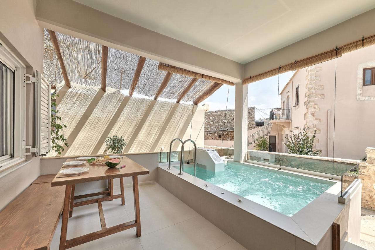 2 Bedroom Villa With Heated Swimming Pool-Spa Whirlpool-Bbq! Melidhónion Екстериор снимка